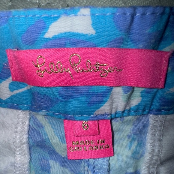 Lilly Pulitzer blue Haven, buttercup stretch shorts. Size 6. VGUC - Picture 6 of 11